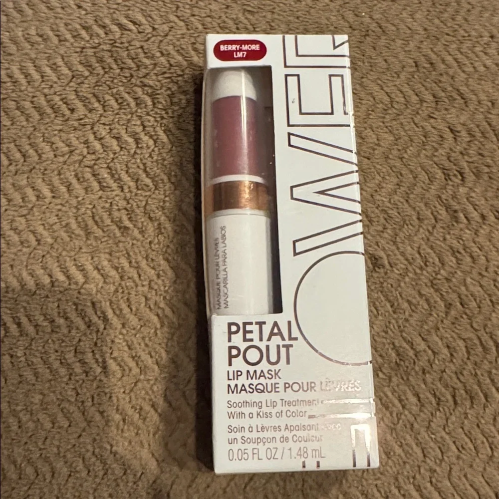 FLOWER Beauty Perfect Pout Hydrating Lip Mask - Berry More‎